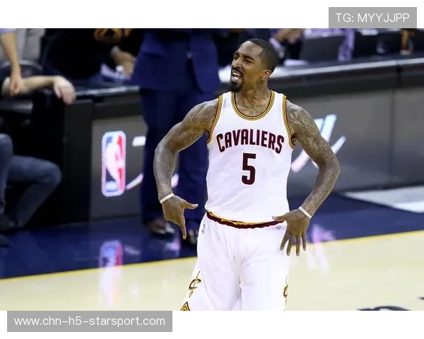 唐斯被拍到与经纪人密谈:是否酝酿离队